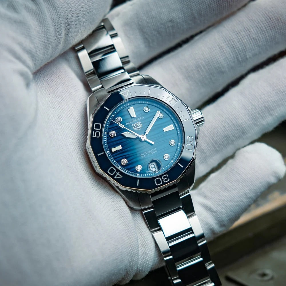 TAG heuer Aquarecer Professional 300 Automatic Date Blue Dial 36mm